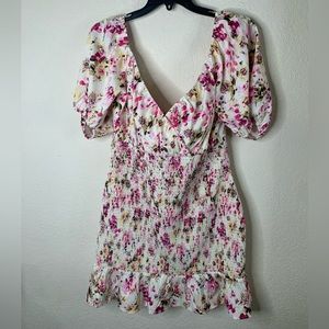 NSR Stretchy white floral dress